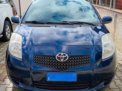 Usata Toyota Yaris 69 CV (50 kW) 2008 Blu Berlina