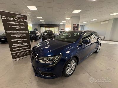 Usata Renault Mégane GrandTour 116 CV (85 kW) 2020 Blu Station wagon