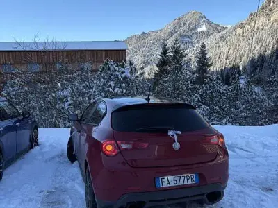 Usata Alfa Romeo Giulietta Sprint 120 CV (88 kW) 2015 Rosso Utilitaria