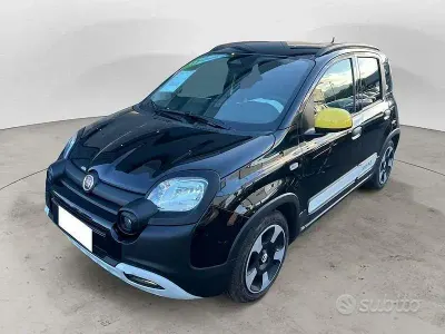Usata Fiat Panda Cross Cross 69 CV (50 kW) 2025 Nero Utilitaria