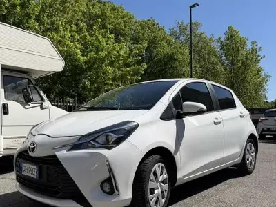 Gebraucht Toyota Yaris 72 PS (52 kW) 2020 Limousine