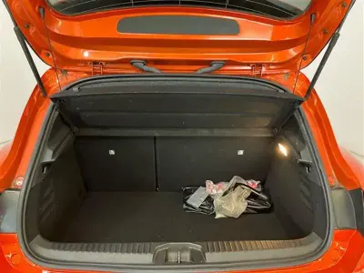 Usata Renault Clio Techno 145 CV (106 kW) 2023 Arancione Utilitaria