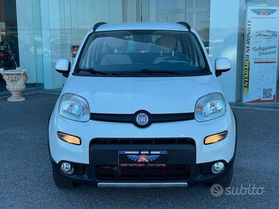 Usata Fiat Panda 4x4 S 75 CV (55 kW) 2014 Bianco Utilitaria