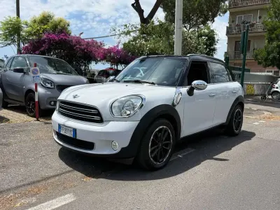 Usata Mini Park Lane Countryman 111 CV (81 kW) 2017 Bianco SUV