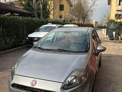 Usata Fiat Grande Punto Active 77 CV (56 kW) 2010 Utilitaria