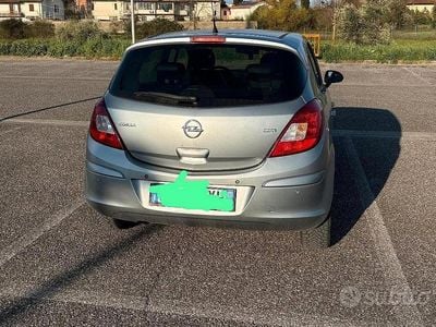 Usata Opel Corsa 2011 Grigio Utilitaria