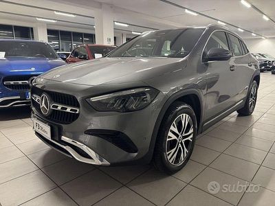 Grigio Usata 2023 Mercedes GLA200 Advanced SUV | 36.900 € (Cara)