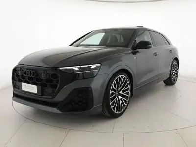 Usata Audi Q8 S-line plus 490 CV (360 kW) 2026 Grigio daytona perlato SUV
