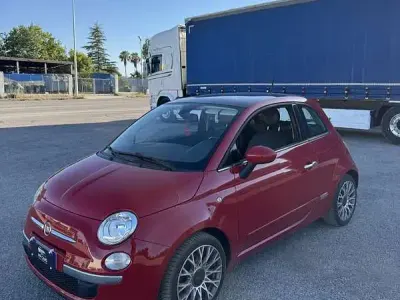Usata Fiat 500 Lounge 69 CV (50 kW) 2015 Rosso Utilitaria