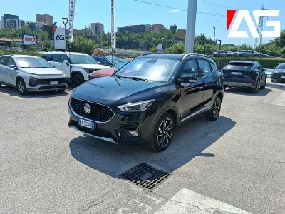 Usata MG ZS Luxury 111 CV (81 kW) 2023 Nero SUV