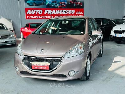 Usata Peugeot 208 Active 68 CV (50 kW) 2013 Marrone Utilitaria