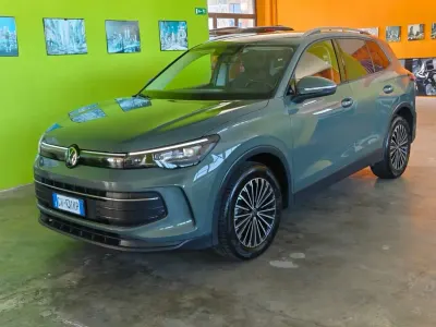 Usata VW Tiguan Edition 150 CV (110 kW) 2024 Grigio SUV