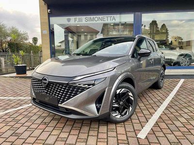Grigio Nuova 2025 Nissan Qashqai N-Connecta SUV | 31.800 €