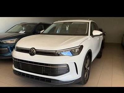 Usata VW Tiguan 131 CV (96 kW) 2024 Bianco SUV
