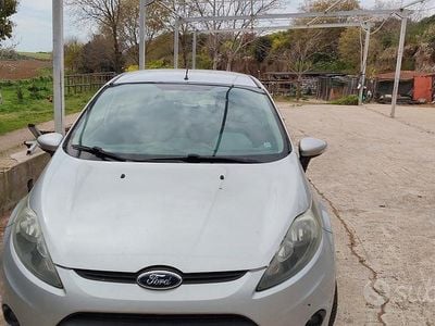 Usata Ford Fiesta 2010 Grigio Utilitaria