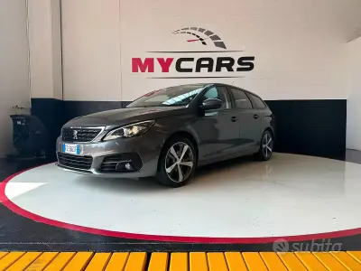 Usata Peugeot 308 GT-line 131 CV (96 kW) 2019 Other Station wagon