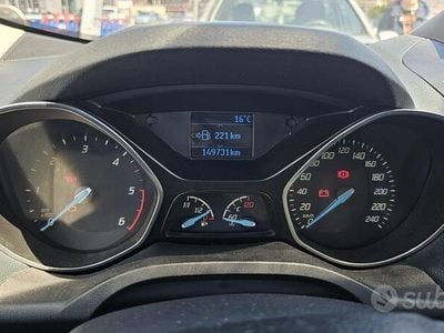 Usata Ford C-MAX 115 CV (84 kW) 2015 Marrone Monovolume