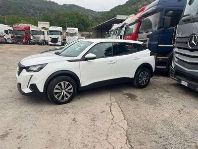 Usata Peugeot 2008 Allure 102 CV (75 kW) 2020 Bianco SUV