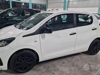 Usata Peugeot 108 Active 69 CV (50 kW) 2016 Other Utilitaria