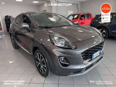 Usata Ford Puma Titanium 125 CV (91 kW) 2022 Magnetic grey SUV