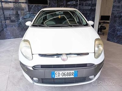 Usata Fiat Punto Evo Emotion 77 CV (56 kW) 2010 Bianco Utilitaria