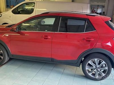 Usata Kia Stonic Style 100 CV (73 kW) 2018 Rosso SUV