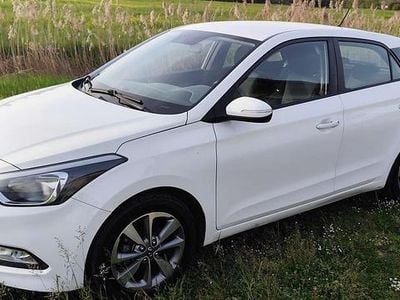Usata Hyundai i20 Classic 73 CV (53 kW) 2017 Bianco Utilitaria