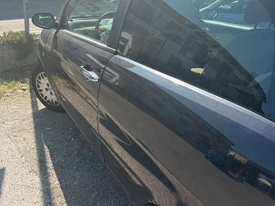 Usata Lancia Ypsilon 2004 Utilitaria