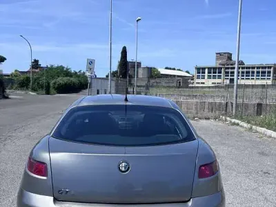 Usata Alfa Romeo GT 150 CV (110 kW) 2006 Coupé