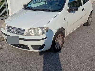 Brugt Fiat Punto Active 60 HK (44 kW) 2010 Hvid Hatchback
