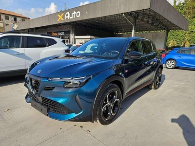 Nuova Alfa Romeo Junior Edizione Speciale 136 CV (100 kW) 2025 Blu navigli SUV