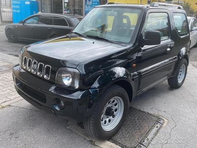 Nero Usata 2002 Suzuki Jimny SUV | 9990 € (Molto cara)