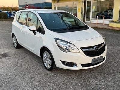 Usata Opel Meriva 95 CV (69 kW) 2017 Bianco Monovolume