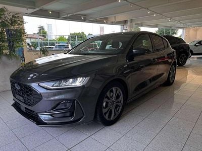 Usata Ford Focus ST-Line 116 CV (85 kW) 2025 Grigio metallizzato Berlina