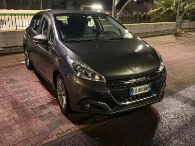 Usata Peugeot 208