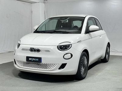Usata Fiat 500e 86 kW (118 CV) 2024 Bianco Berlina