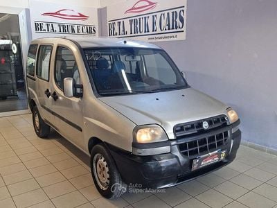 Usata Fiat Doblò 105 CV (77 kW) 2005 Grigio Monovolume