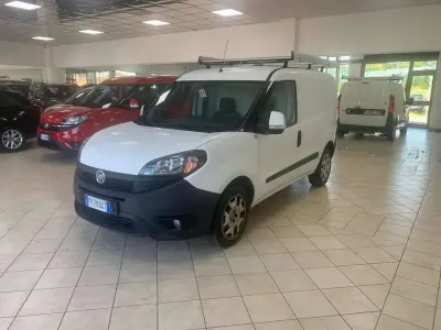 Usata Fiat Doblò 120 CV (88 kW) 2018 Bianco Monovolume