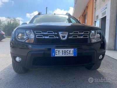 Usata Dacia Duster Ambiance 110 CV (80 kW) 2015 Nero SUV