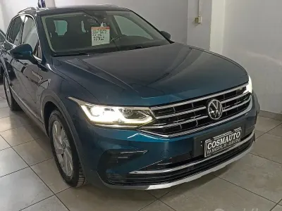 Begagnad VW Tiguan Elegance 150 HK (110 kW) 2021 Grön SUV