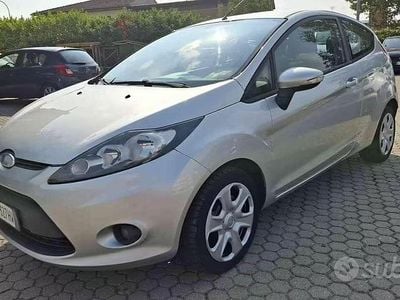 Occasion Ford Fiesta 82 ch (60 kW) 2008 Gris Citadine