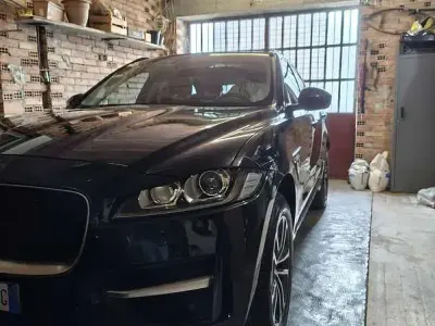 Usata Jaguar F-Pace R-Sport 179 CV (131 kW) 2019 SUV