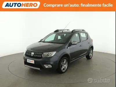 Begagnad Dacia Sandero 90 HK (66 kW) 2018 Grå SUV