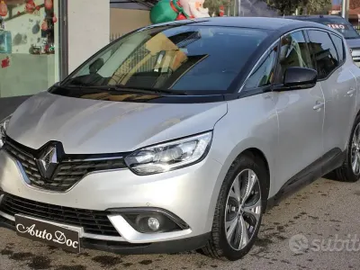 Usata Renault Scénic III Intens 110 CV (80 kW) 2017 Grigio Monovolume