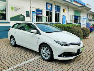 usata Toyota Auris Touring Sports 1.8 Hybrid Active