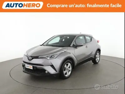 Usata Toyota C-HR Active 116 CV (85 kW) 2017 Grigio SUV