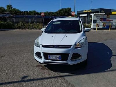 Usata 2015 Ford Kuga Business Edition SUV | 7500 € (Buon prezzo)