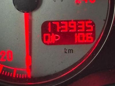 Usata Alfa Romeo 147 150 CV (110 kW) 2007 Utilitaria