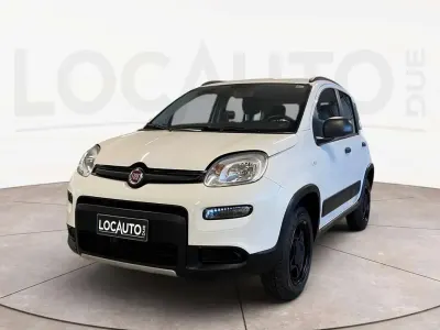 Usata Fiat Panda 4x4 Wild 86 CV (63 kW) 2021 Bianco Utilitaria