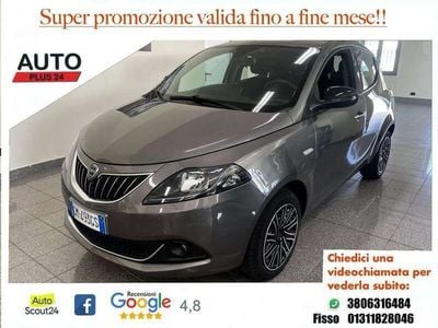 Usata Lancia Ypsilon Silver 69 CV (50 kW) 2022 Grigio scuro Utilitaria